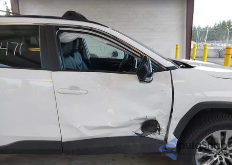 2020 Toyota Rav4 Xle Premium z USA, uszkodzony, nr VIN 2T3A1RFV0LC137840